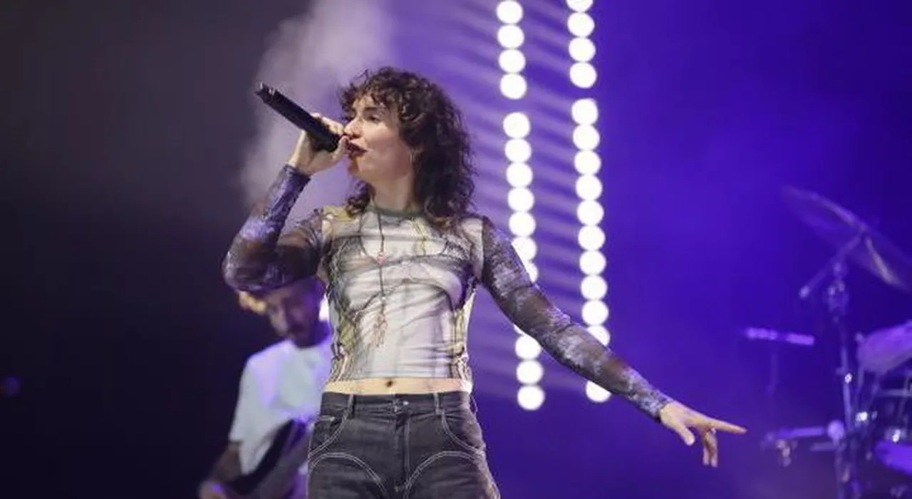 Lucrezia Lando - Trash Italiano