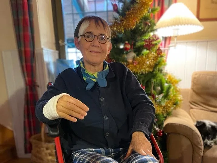 Susanna Tamaro finisce in sedia a rotelle: Cosa ho fatto in una crisi di  sonnambulismo – Libero Quotidiano