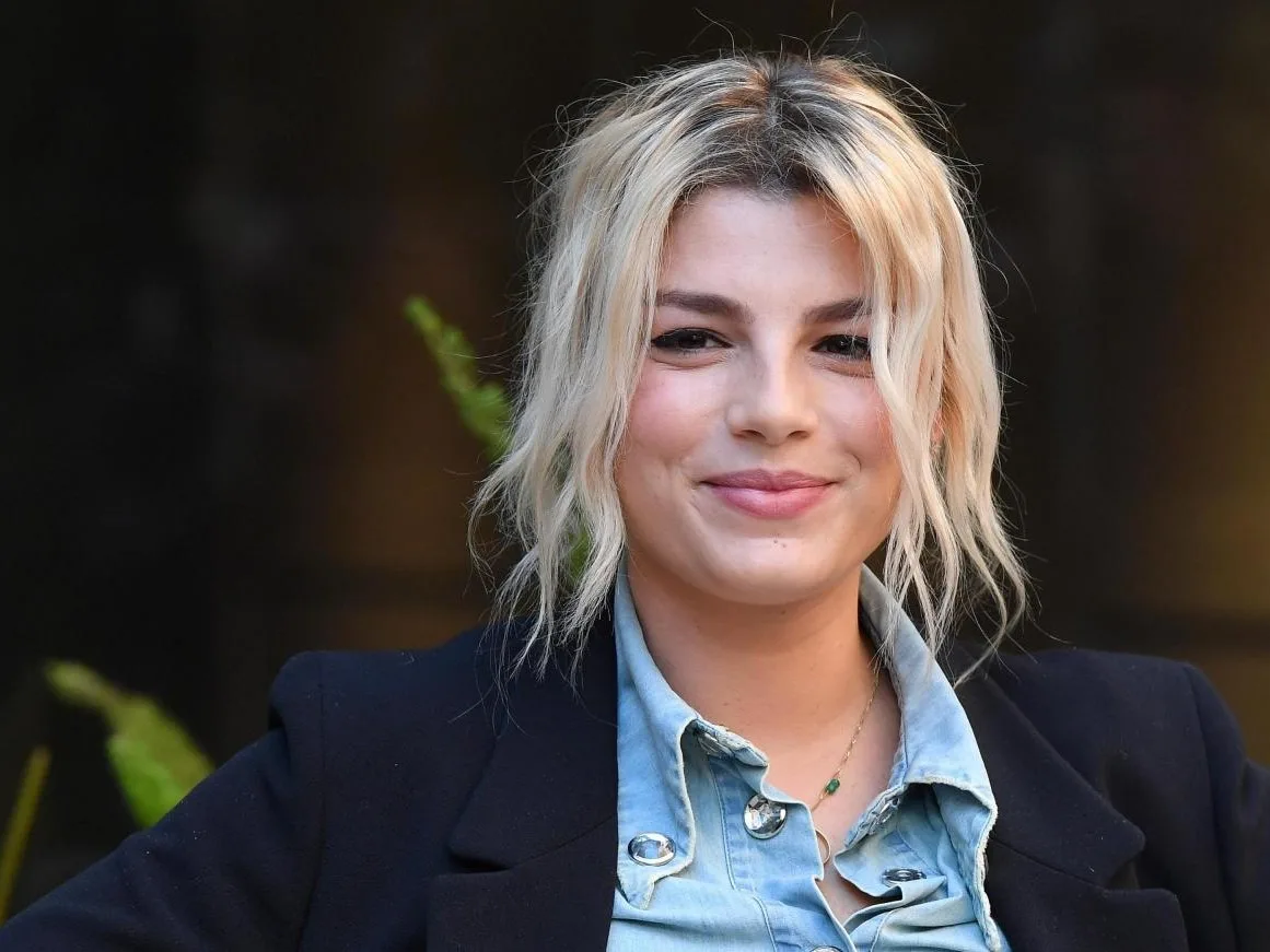 Emma Marrone: “Non potete ferirmi, ho una dignità enorme” - Trash Italiano