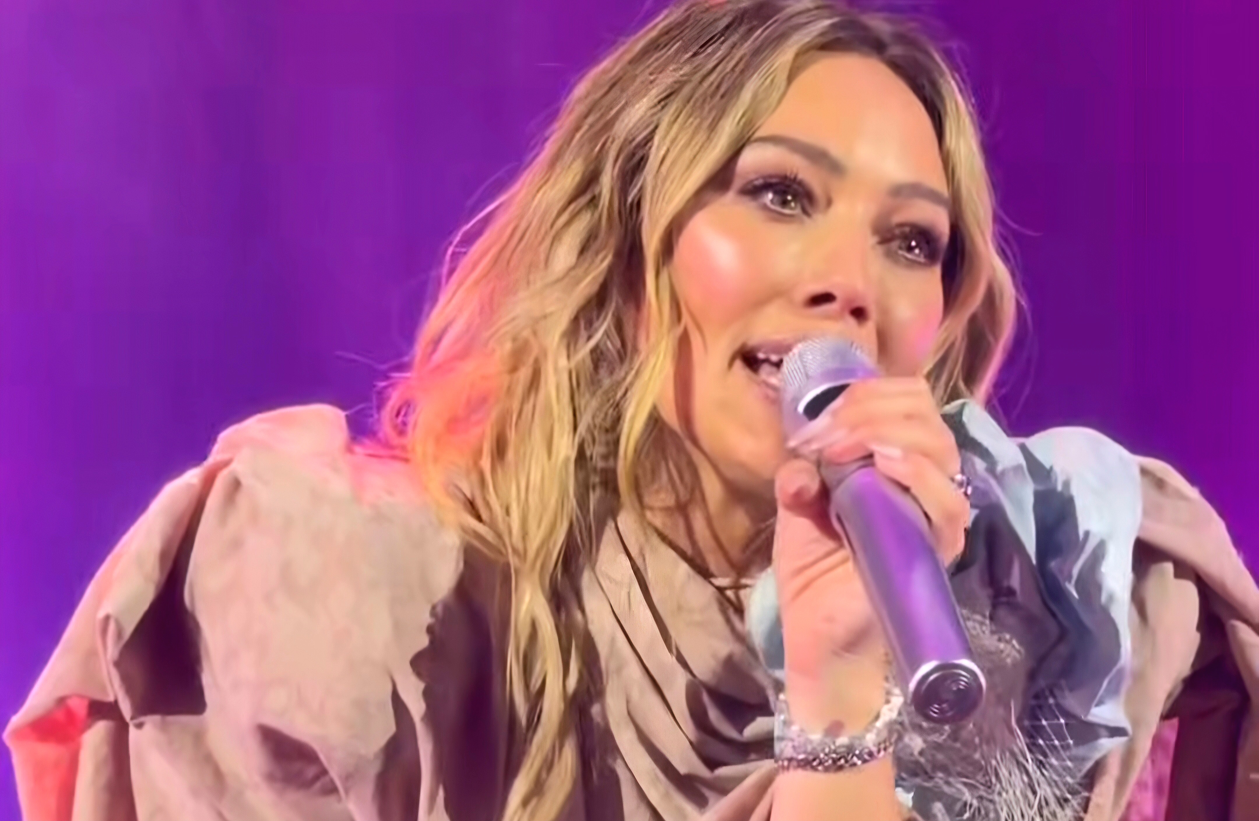 Sitemapcdatahttpabckniqoocomwhere Does Hilary Duff Livenull